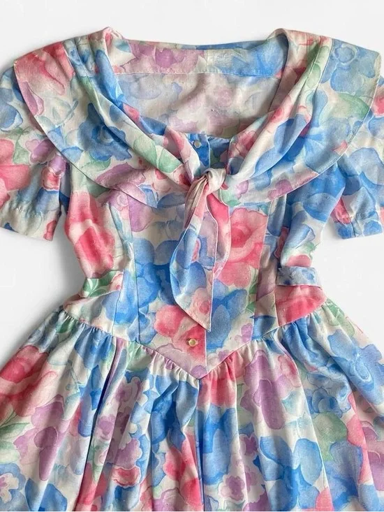 Vintage 80s watercolor floral classic spring dress - Picture 2 of 6
